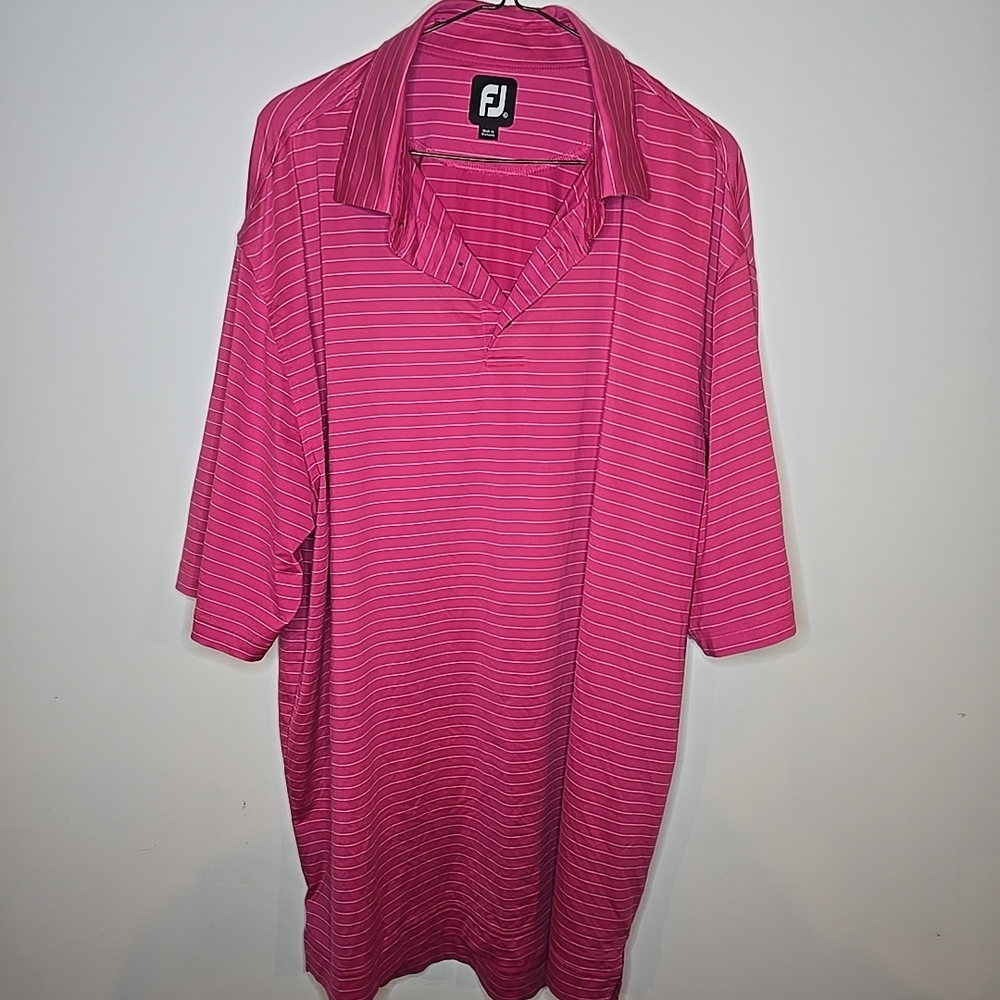 FootJoy Men's 88% Polyester 12 % Spandex Pink Shirt White Stripes Size XL Golf